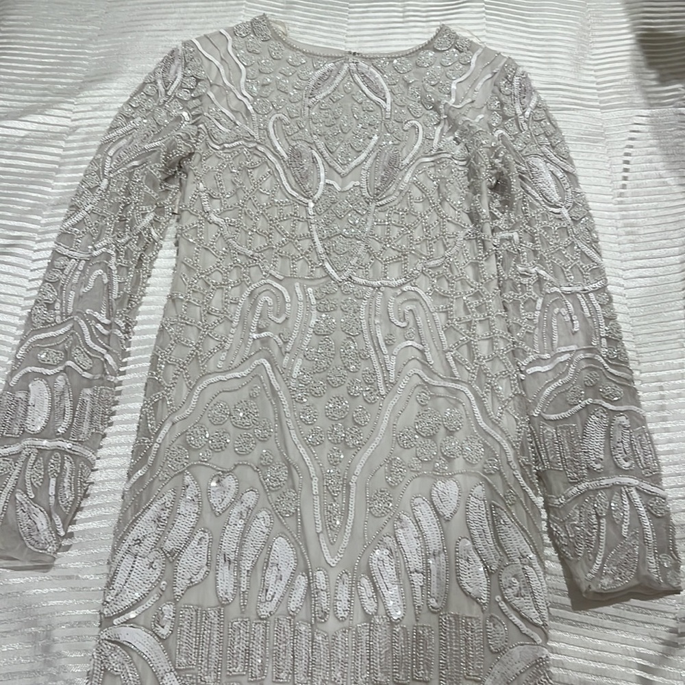 MNM COUTURE GOWN - Picture 4 of 6